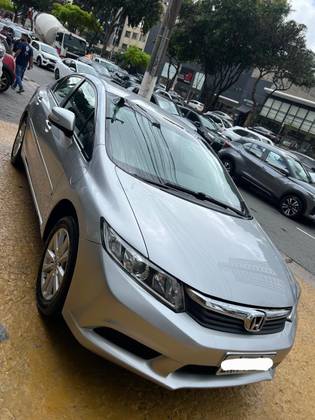 HONDA CIVIC 1.8 LXS 16V FLEX 4P AUTOMÁTICO